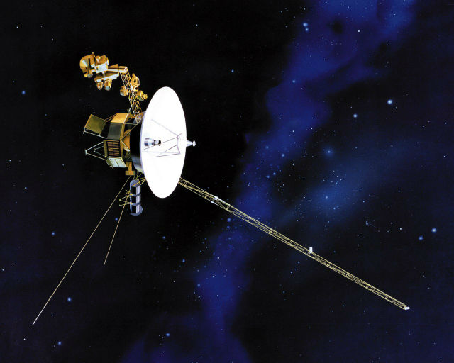 "Вояджер-1" был запущен 9 сентября 1977 года и является самым удалённым рукотворным объектом. Аппарат передаёт сигналы вот уже 35 лет (иллюстрация JPL/NASA).