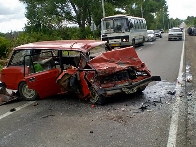 Бывшая жена устроила автопогоню за разлучницей - двое погибших
