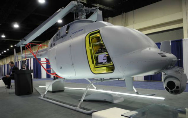 Модель вертолёта MQ-8C Fire Scout на выставке Sea-Air-Space 2013
