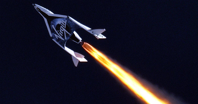 1)	Космический корабль компании Virgin Gаlactic (иллюстрация Virgin Gаlactic). 