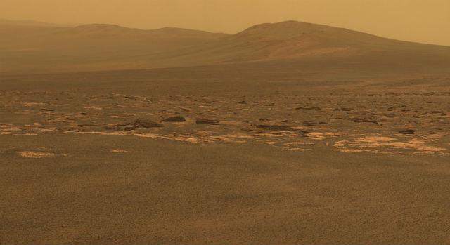 Западный край кратера Индевор (фото NASA/JPL-Caltech/Cornell/ASU). 