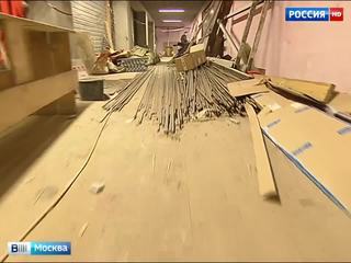 Подземные пробки в переходе на "Дмитровской" продолжаются