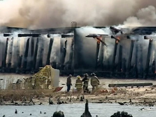 Пожар уничтожил в США железнодорожный мост