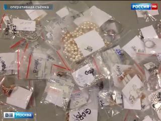 Во Внуково задержали ювелирные изделия на сумму около 30 млн рублей