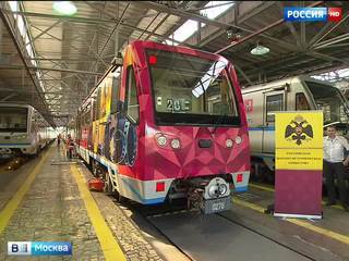 По Кольцевой линии метро запущен второй поезд, посвященный Году российского кино