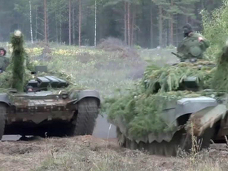 Zapad-2017 Closes with a Tank Carousel in Belarus