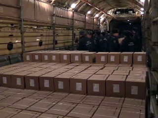 Колонна МЧС России с помощью для семей шахтеров прибыла в ДНР