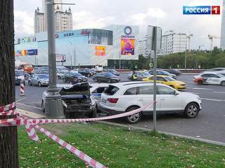 Skoda снесла патрульный автомобиль на Кутузовском: погиб капитан полиции