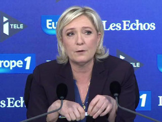 Ле Пен пообещала вывести Францию из еврозоны в случае победы на выборах