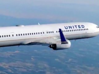 United Airlines ссадила с рейса пару, направлявшуюся в свадебное путешествие