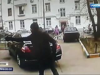 Стрелял, но не убил: полиция Москвы ищет киллера, покушавшегося на бизнесмена