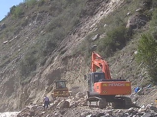 Сель в Кабардино-Балкарии: дорогу к Эльбрусу восстанавливают круглые сутки