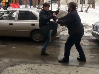 В Екатеринбурге автолюбители устроили стрельбу из-за того, что не смоли разъехаться