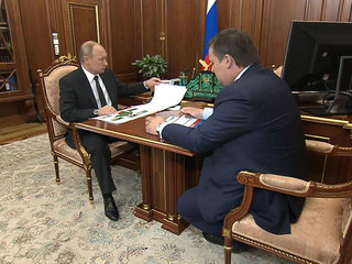 Путин обсудил с Новгородским губернатором социально-экономическое развитие региона