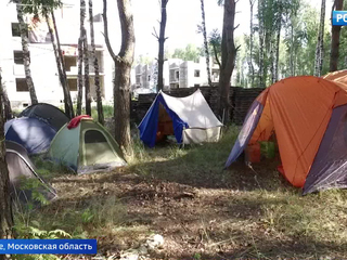 Палаточный городок у новостроек: дольщики в Раменском пошли на отчаянный шаг