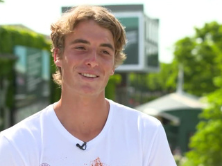 Теннис. Главной звездой турнира в Торонто стал 20-летний грек с русскими корнями