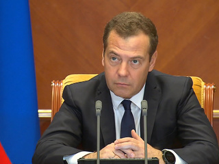 Медведев: в 2018 году лимит повышения цен на топливо уже достигнут