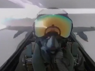 Шокирующее видео: в истребитель кувейтских ВВС попала молния