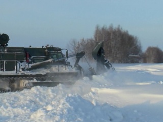 В Саратове удалось расчистить дороги, но снег продолжает идти