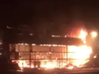 В Ингушетии сгорел строительный магазин