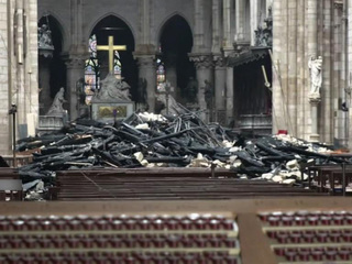 В прокуратуре Парижа не считают, что пожар в Нотр-Дам возник из-за поджога