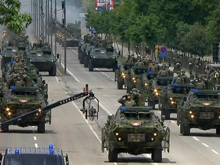 В Сербии прошел первый военный парад