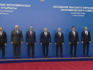 Путин предложил присвоить Назарбаеву звание почетного председателя Высшего Евразийского экономического совета