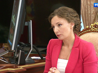 Анна Кузнецова представила президенту проект 