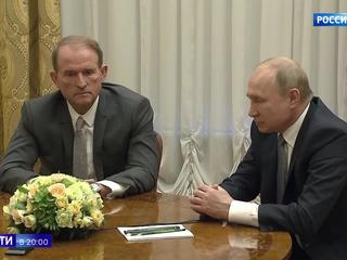 Путин поговорил с Медведчуком о ситуации на Украине