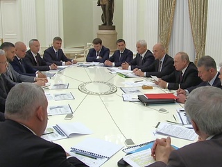 Владимир Путин встретился в Кремле с главами угледобывающих регионов страны