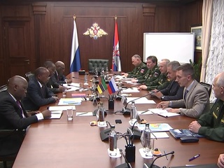 Сергей Шойгу договорился о военном сотрудничестве с Мозамбиком