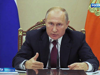 Совещание с Путиным: Мутко блеснул английским, Орешкин рассказал о доходах