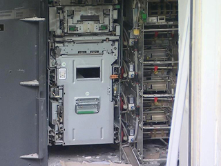 В Москве неизвестные взорвали банкомат
