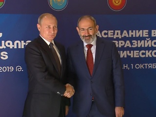 Путин прилетел в Ереван для участия в заседании Высшего Евразийского экономического совета