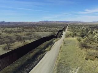 Россиянина ранили на границе США и Мексики: зачем он упорно пытается прорваться в Америку?