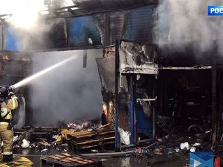 Пожар в Текстильщиках: загорелся склад