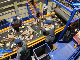 Полмиллиарда бутылок в год: в Нижнем Новгороде открылся крупнейший завод по переработке мусора