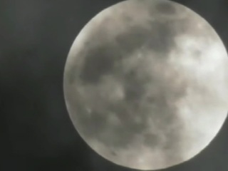 Жители северо-западной части России увидели лунное затмение