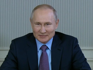Путин: оформление маткапитала должно быть существенно сокращено по срокам
