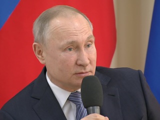 Путин: господдержка служб, помогающих гражданам при карантине, возможна