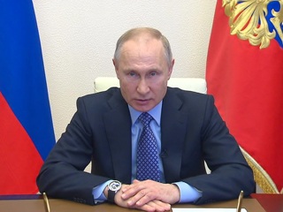 Путин: объективная информация - лучший ответ на слухи
