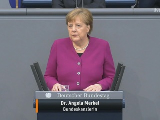 Ангела Меркель подбадривает немцев и благодарит их за дисциплину