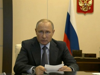 Сами покатайтесь по колдобинам. Путин потребовал от губернаторов быстрее устранять последствия ЧС