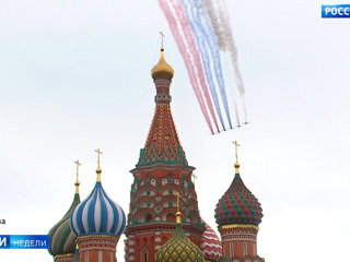 Россия отметила День Победы авиапарадами
