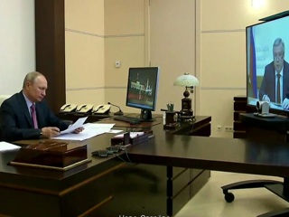 Владимир Путин провел рабочую встречу с главой Ростовской области Василием Голубевым