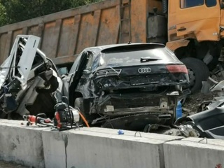 Двое погибших, пять смятых машин: суд отложил вопрос об избрании меры пресечения водителю