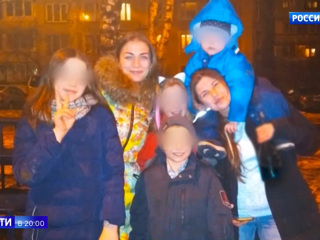 Трое суток без еды и взрослых: в Москве мать заперла детей в квартире