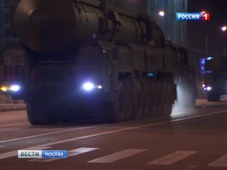 Ночью в Москву въехали танки