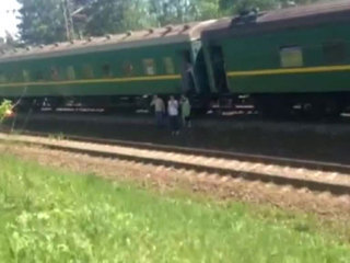 ЧП в Подмосковье: товарный поезд раздавил пассажирский