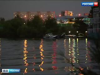 Причиной падения вертолета в Москву-реку могла стать неполадка в двигателе